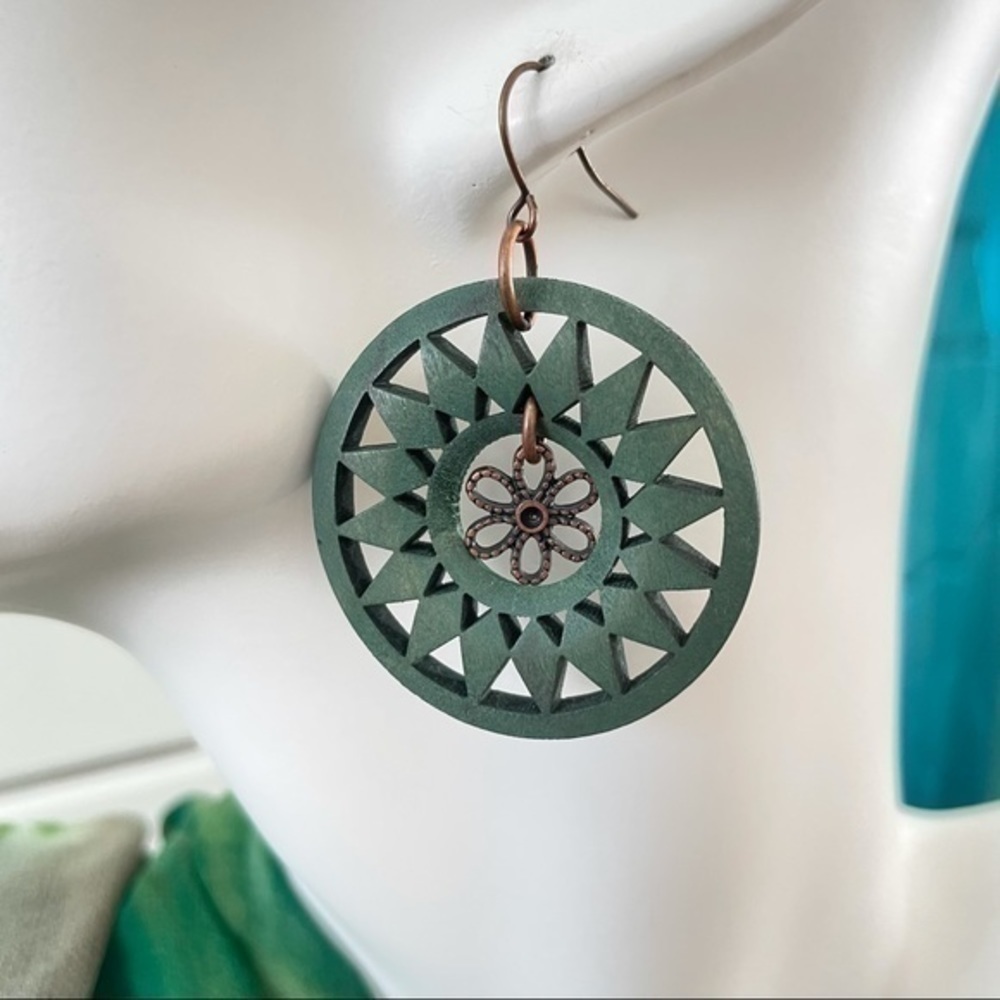 2/$29 Handmade Floral Carved Wood Copper Earring 2” Green Lightweight NWT